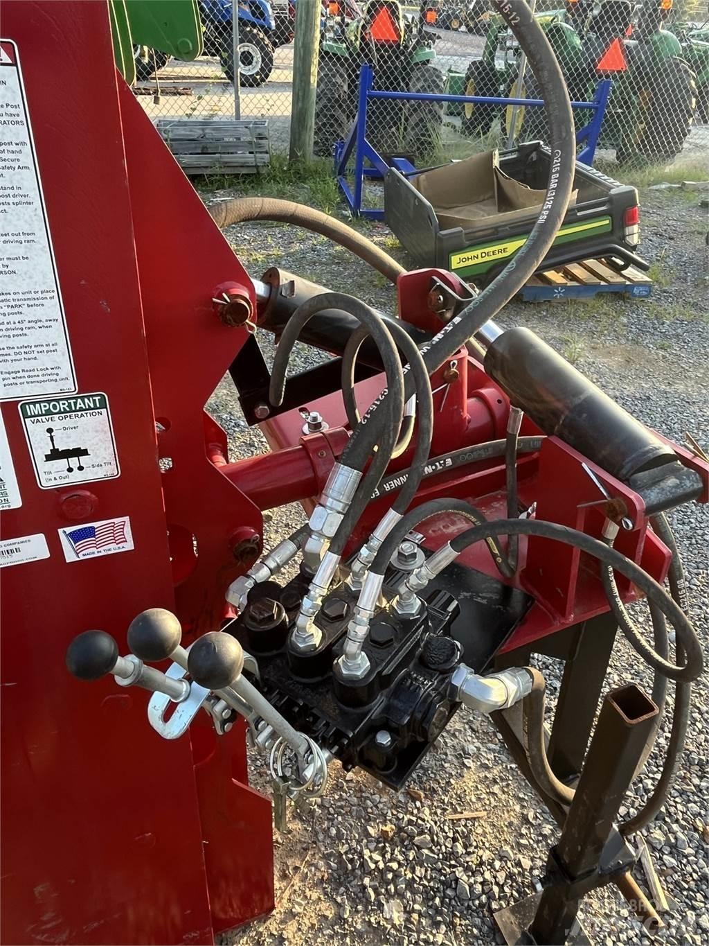  Shaver HS-12 Frontālie iekrāvēji un ekskavatori