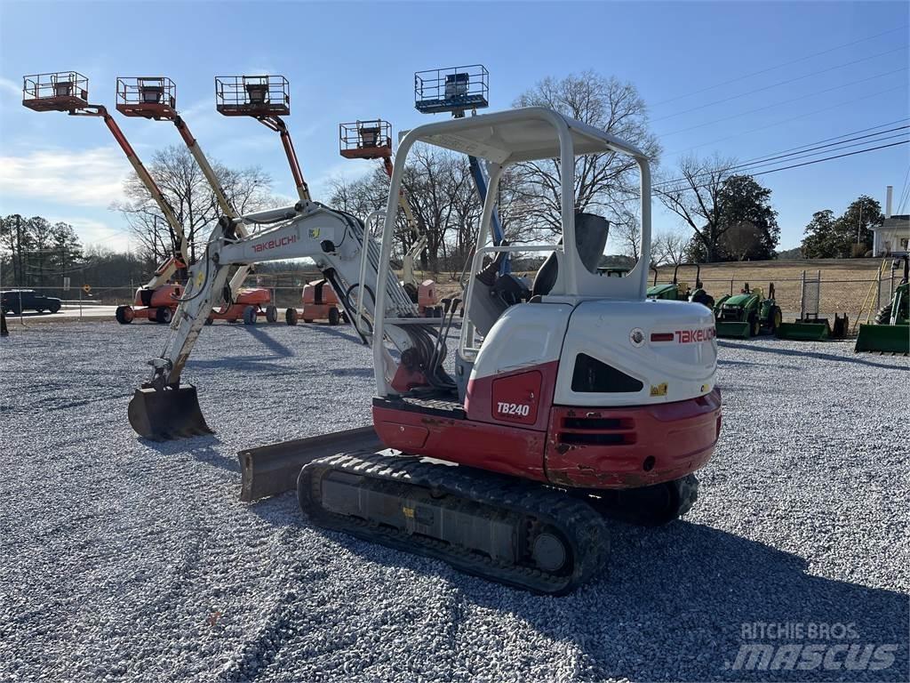 Takeuchi TB240 Mini ekskavatori < 7 t