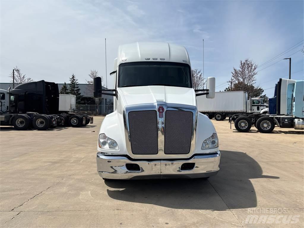 Kenworth T680 Vilcēji