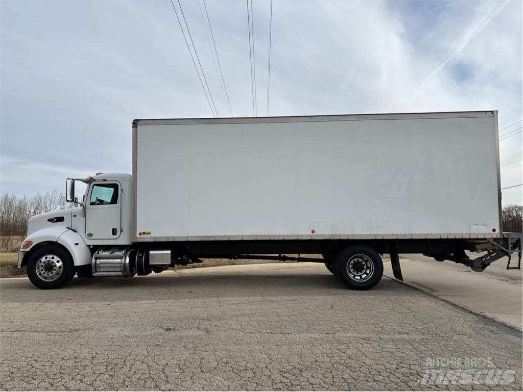Peterbilt 337 Furgons
