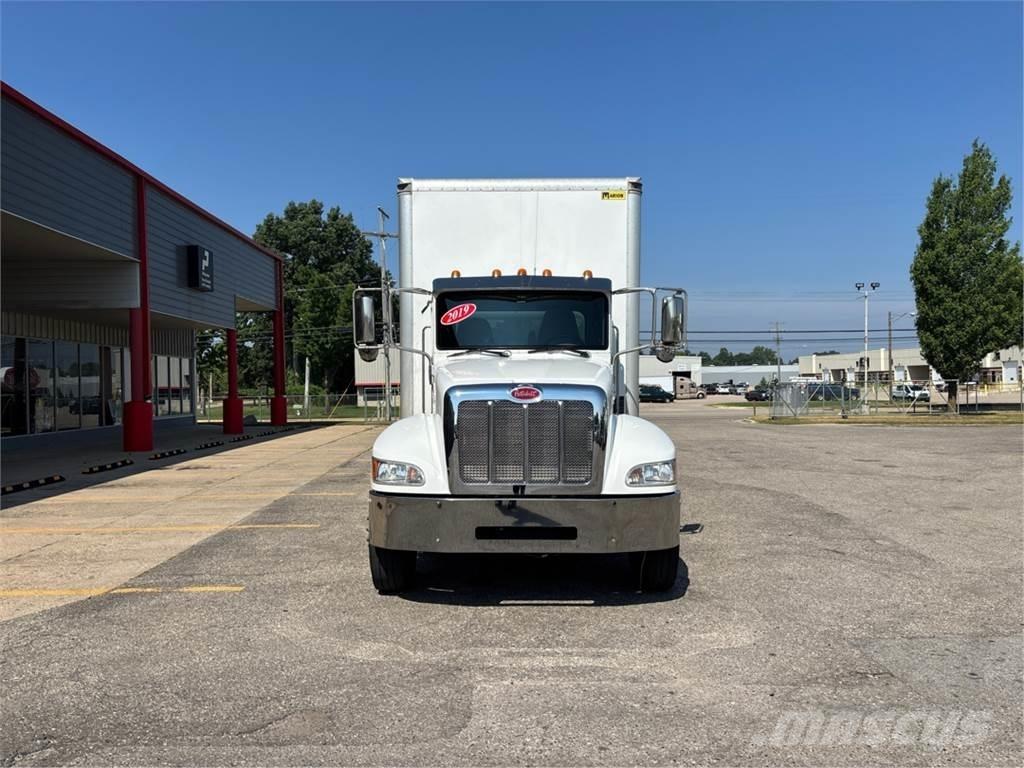 Peterbilt 337 Furgons