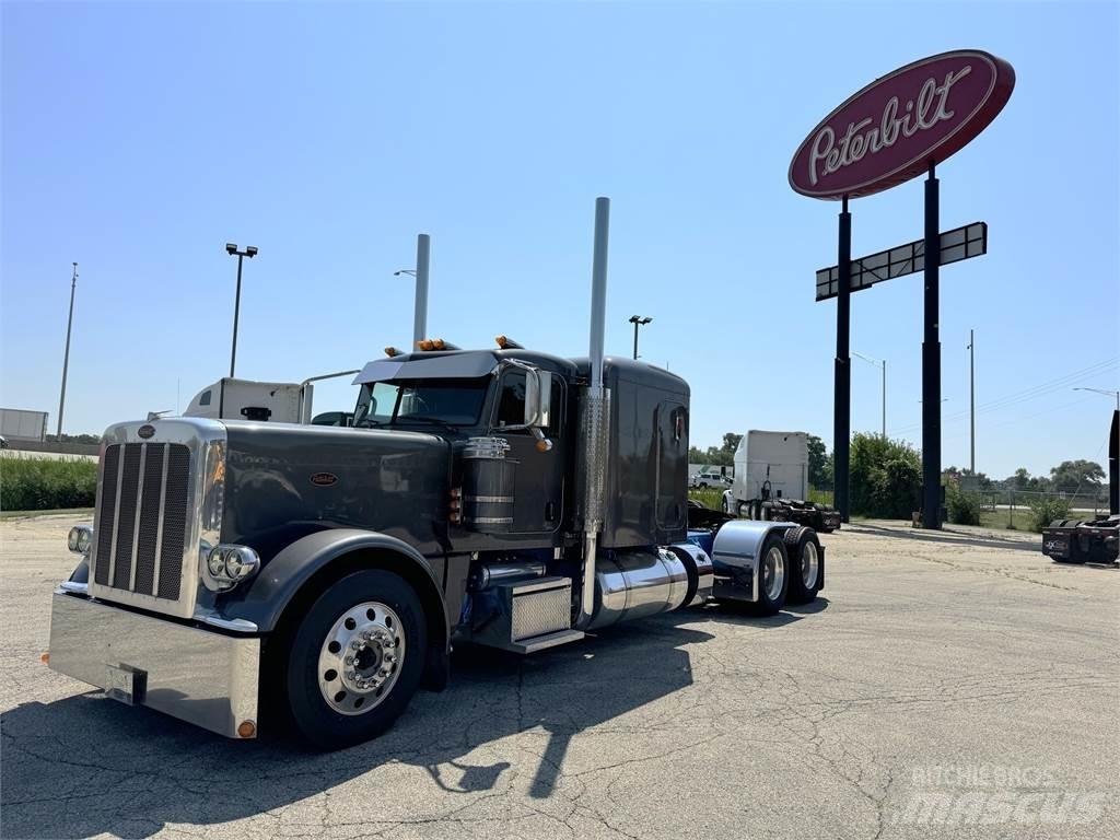 Peterbilt 389 Vilcēji