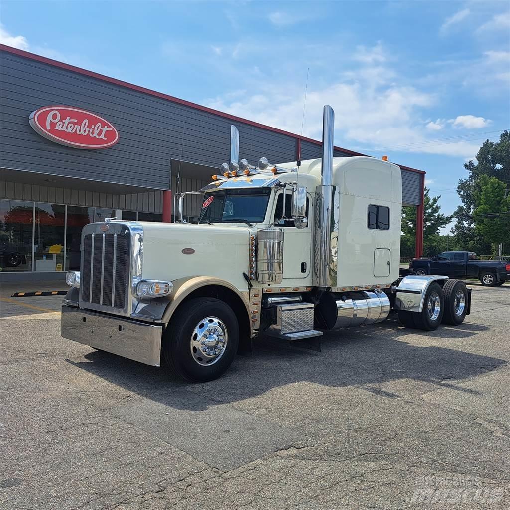 Peterbilt 389 Vilcēji