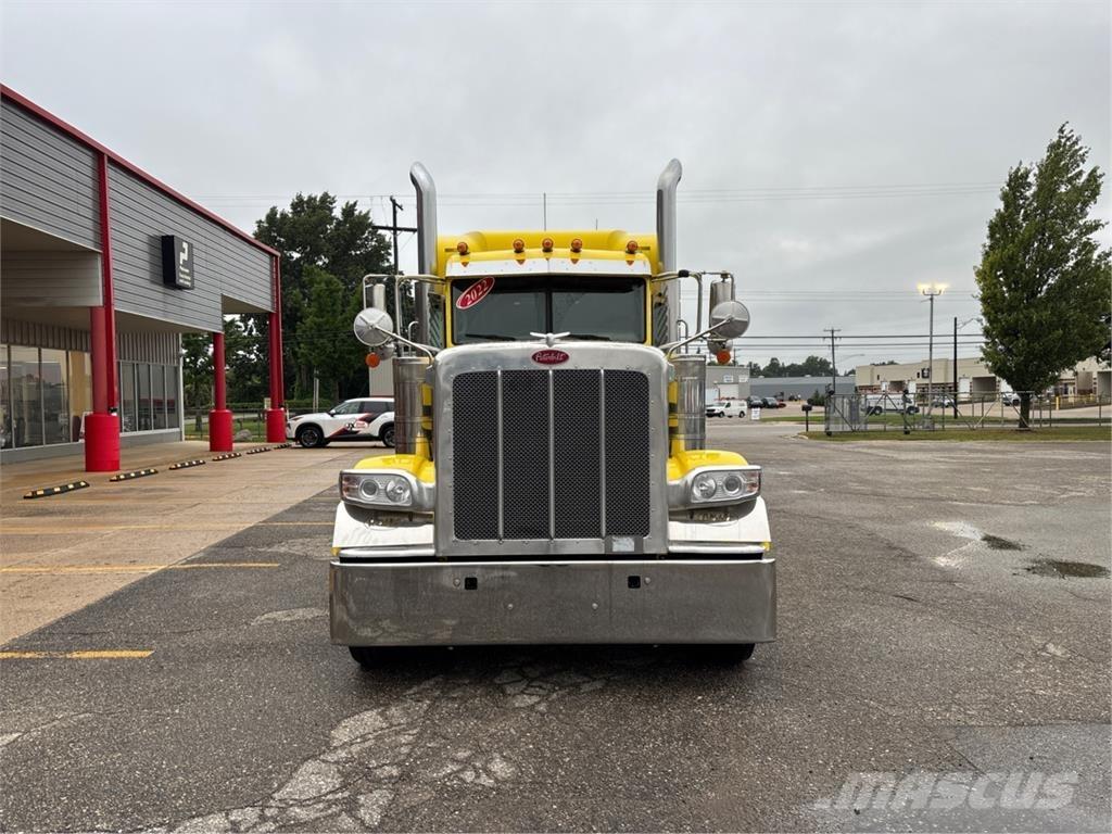 Peterbilt 389 Vilcēji