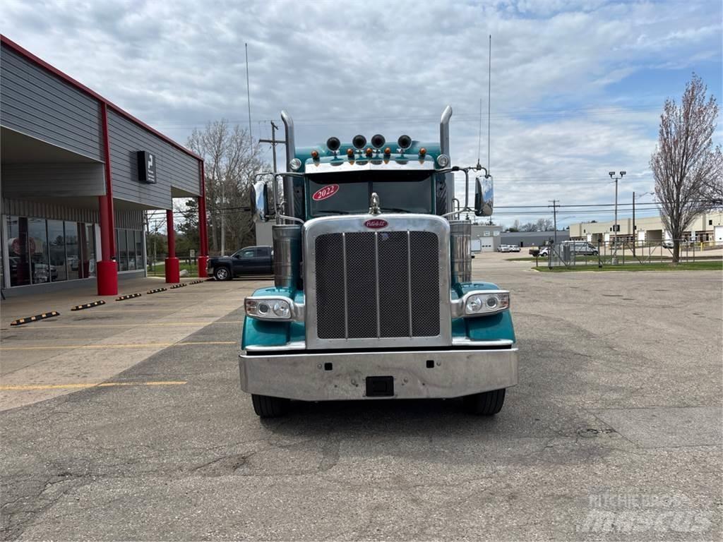 Peterbilt 389 Vilcēji
