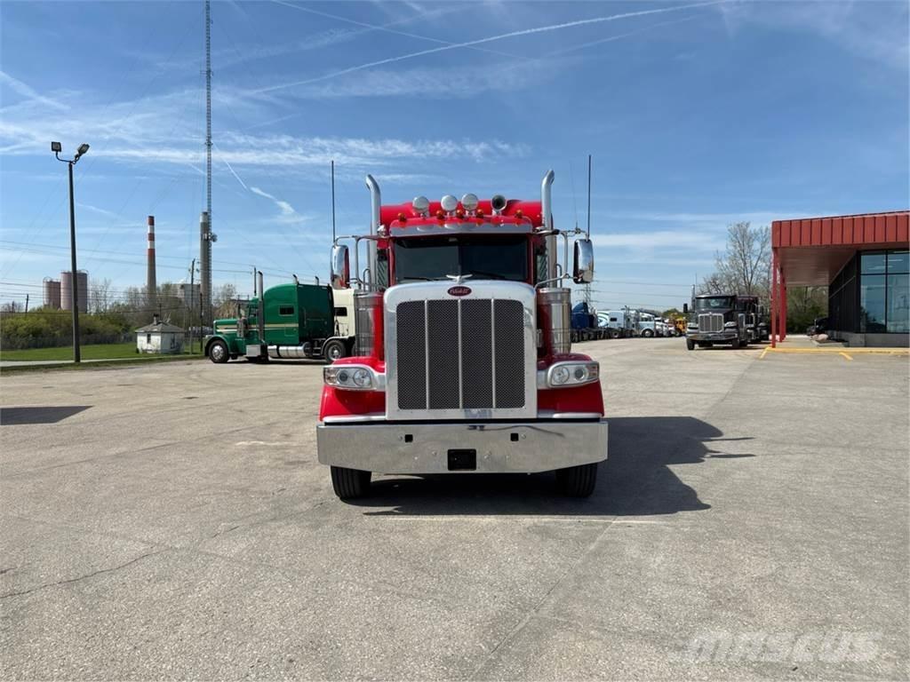 Peterbilt 389 Vilcēji