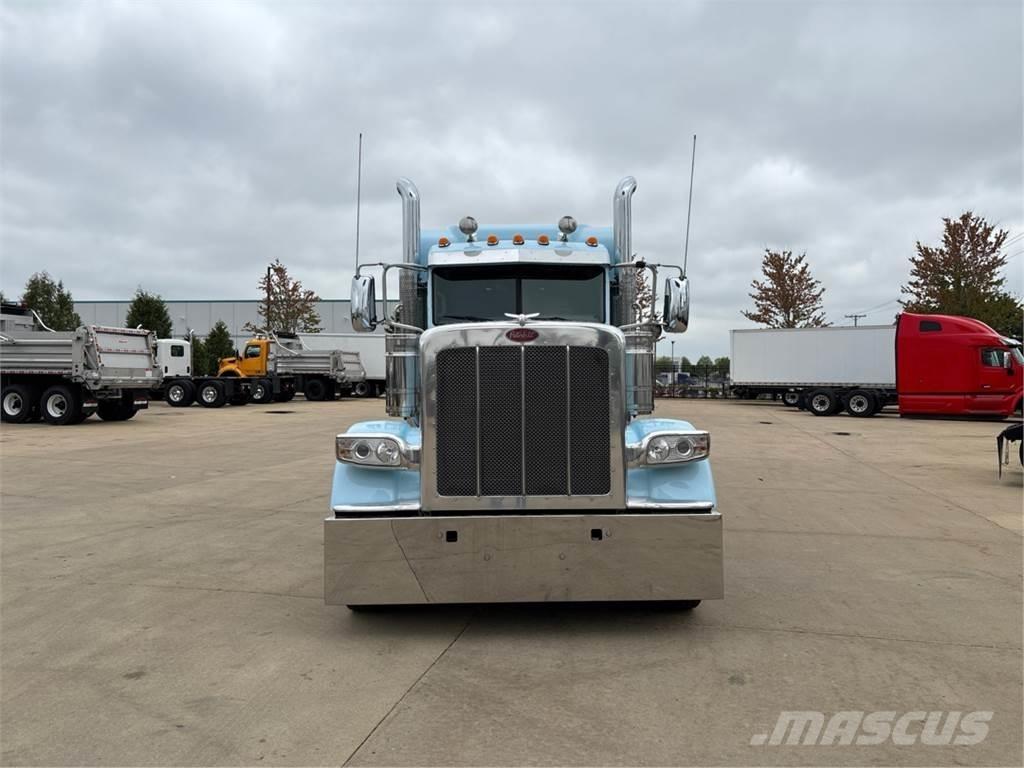Peterbilt 389 Vilcēji