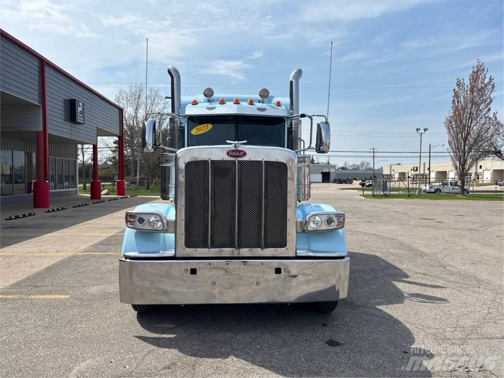 Peterbilt 389 Vilcēji