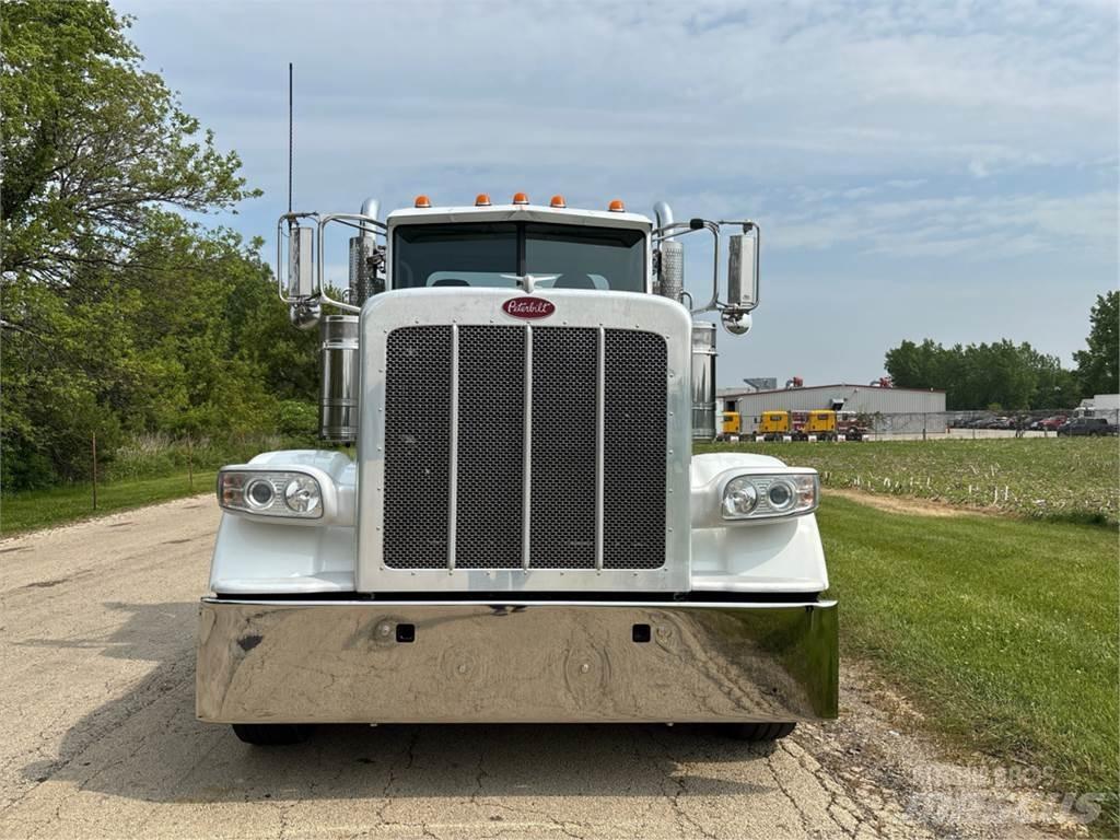 Peterbilt 389 Vilcēji