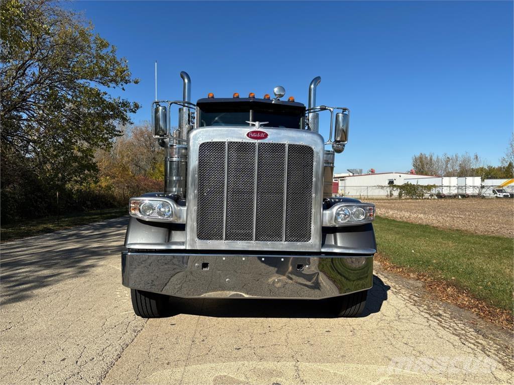 Peterbilt 389 Citi