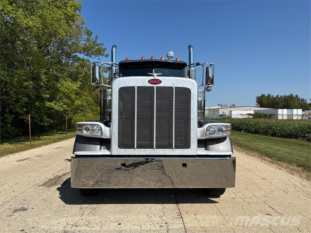 Peterbilt 389 Citi