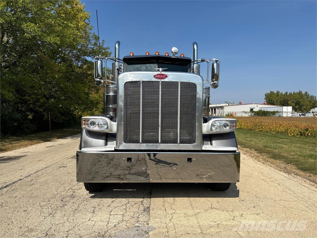 Peterbilt 389 Citi