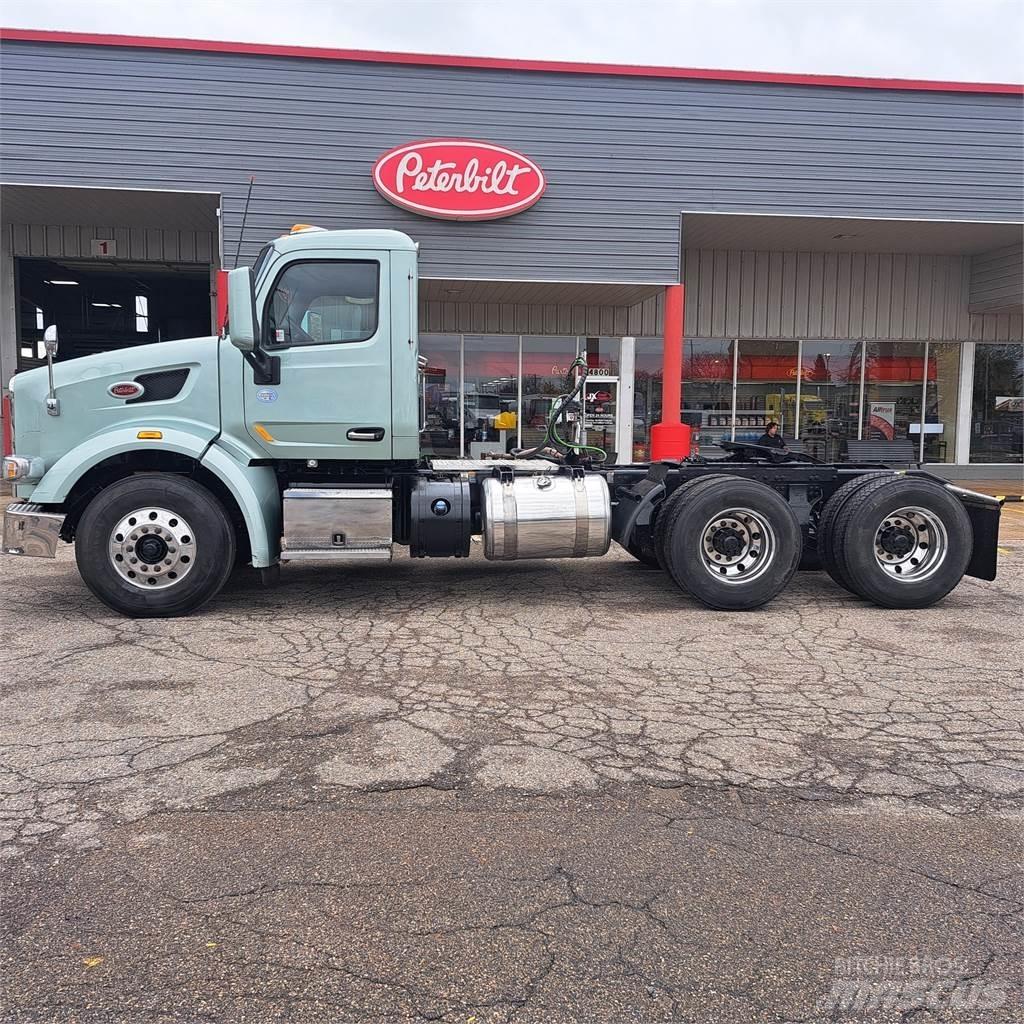 Peterbilt 567 Vilcēji