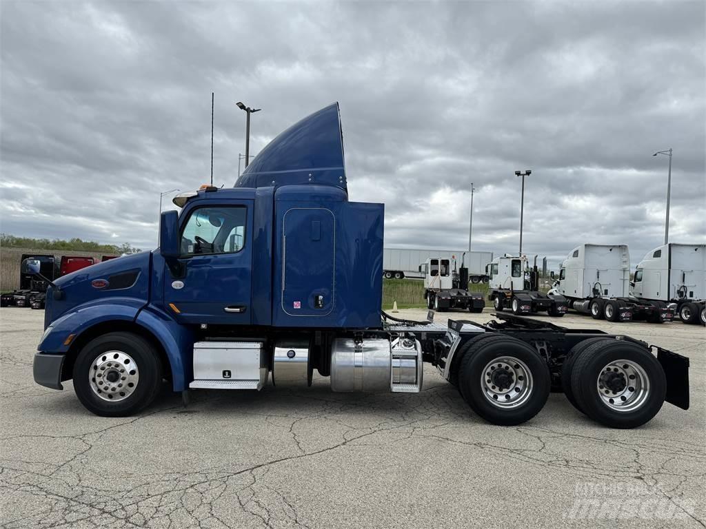 Peterbilt 579 Vilcēji