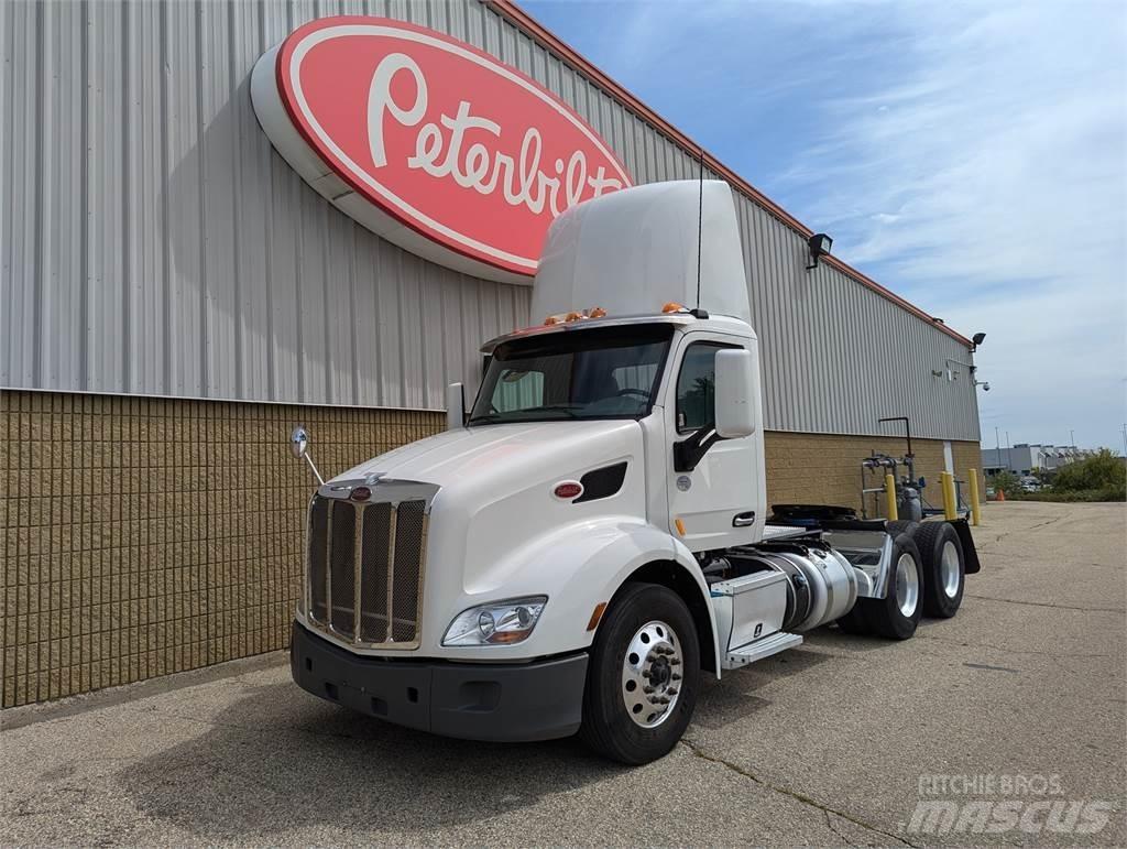 Peterbilt 579 Vilcēji