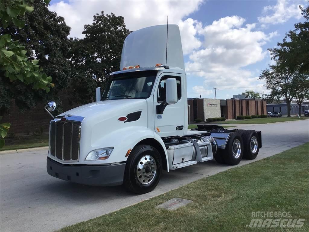 Peterbilt 579 Vilcēji