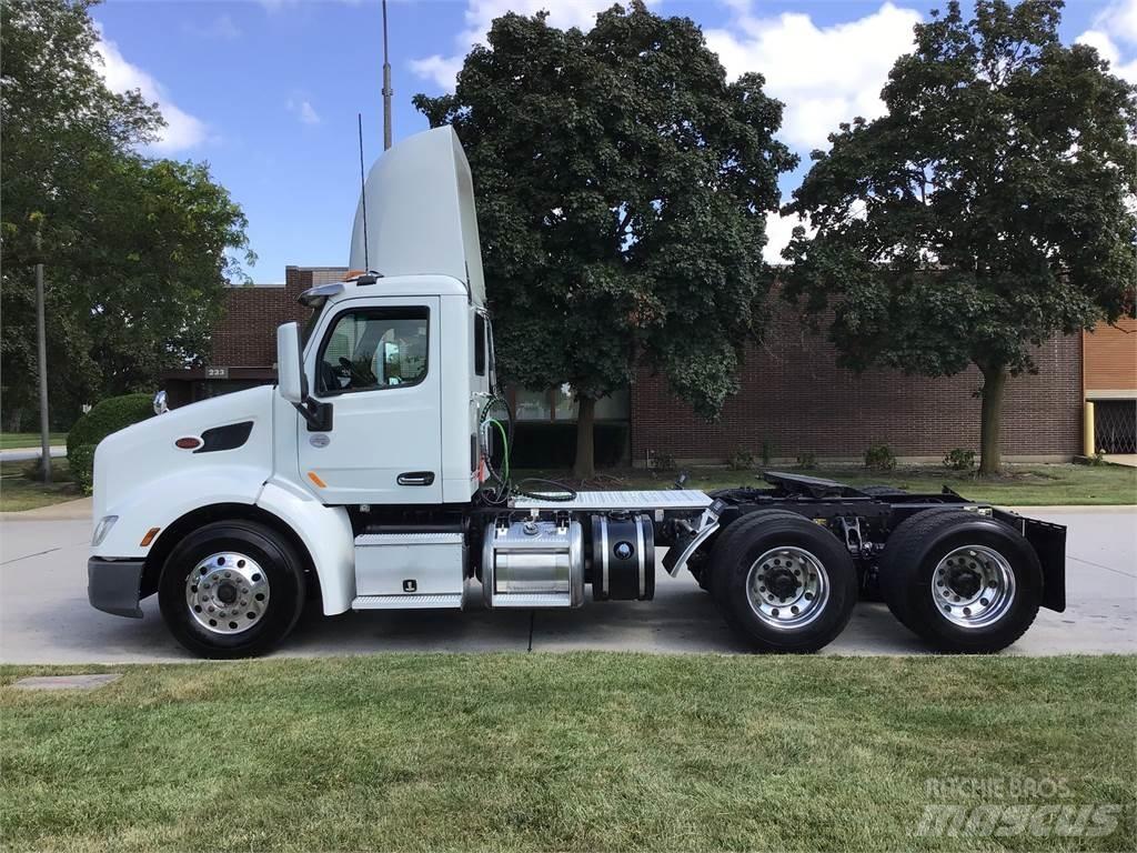 Peterbilt 579 Vilcēji