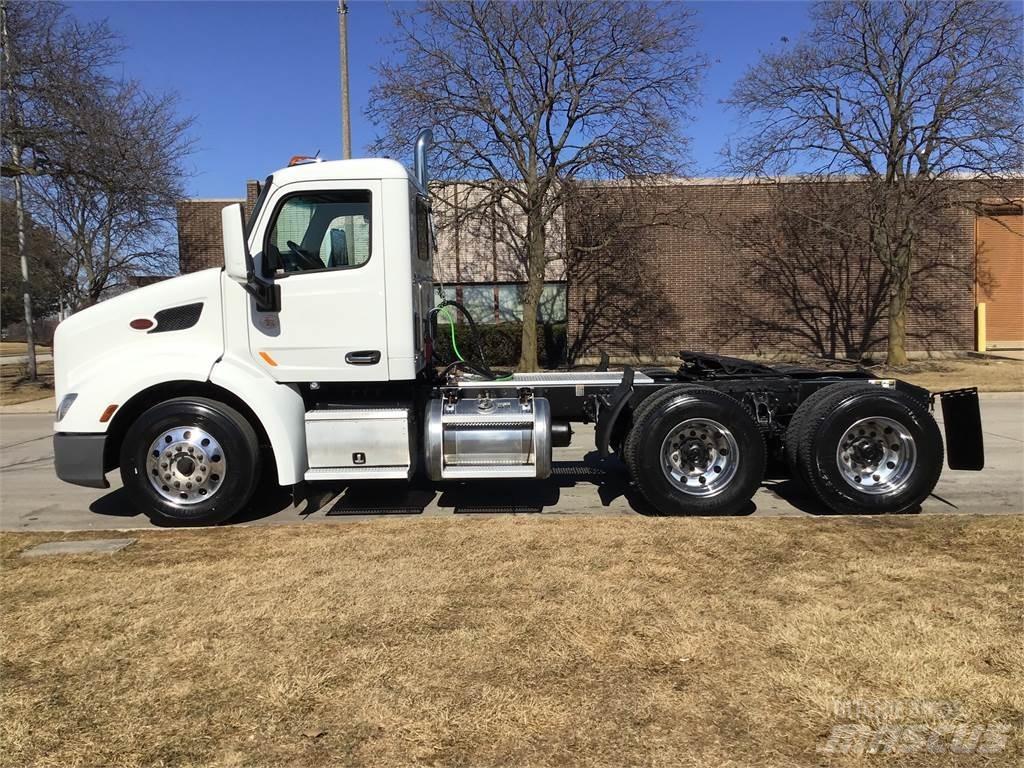 Peterbilt 579 Vilcēji