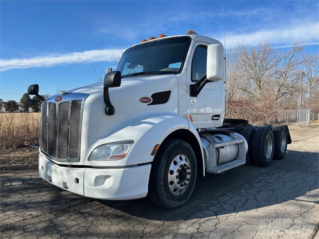 Peterbilt 579 Vilcēji