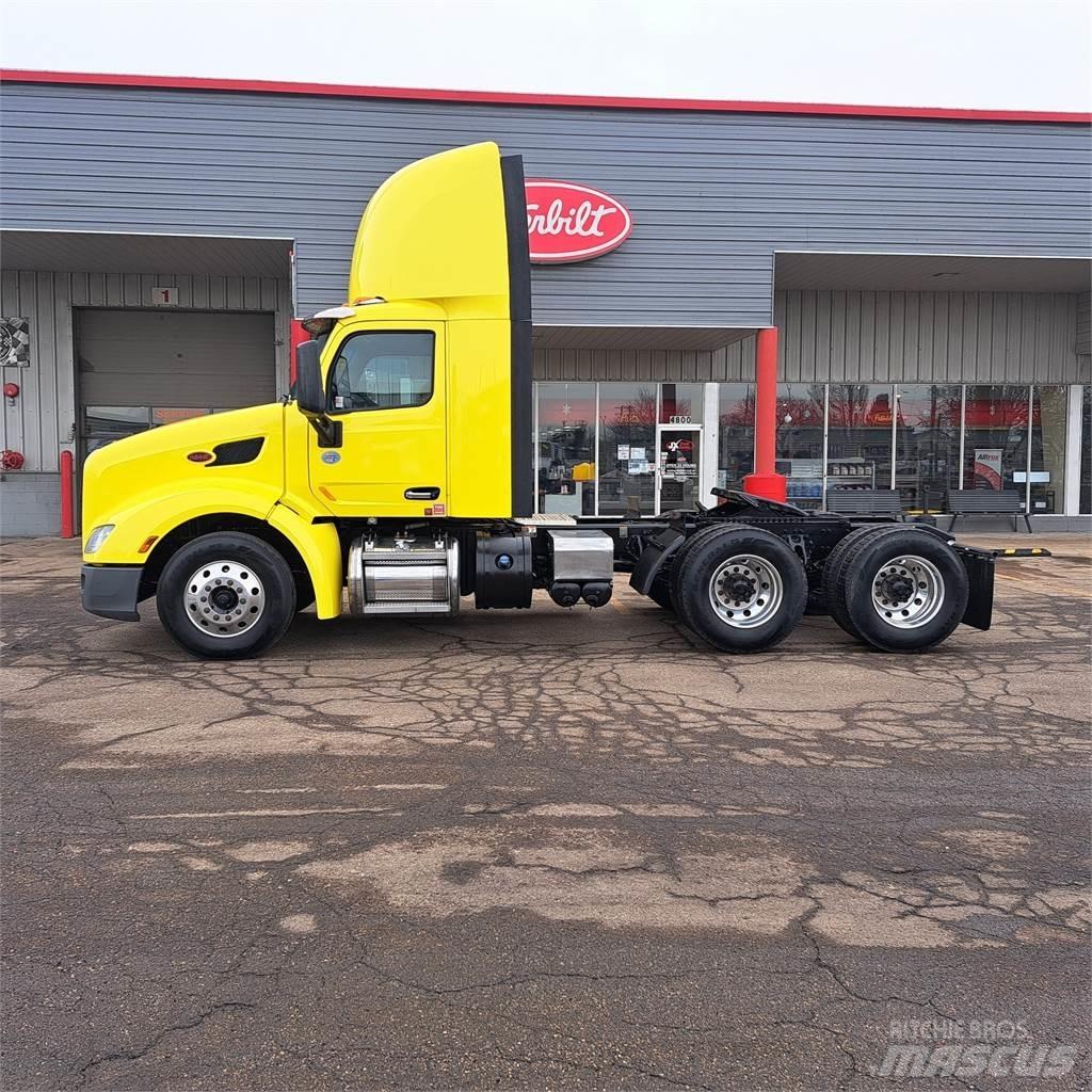 Peterbilt 579 Vilcēji
