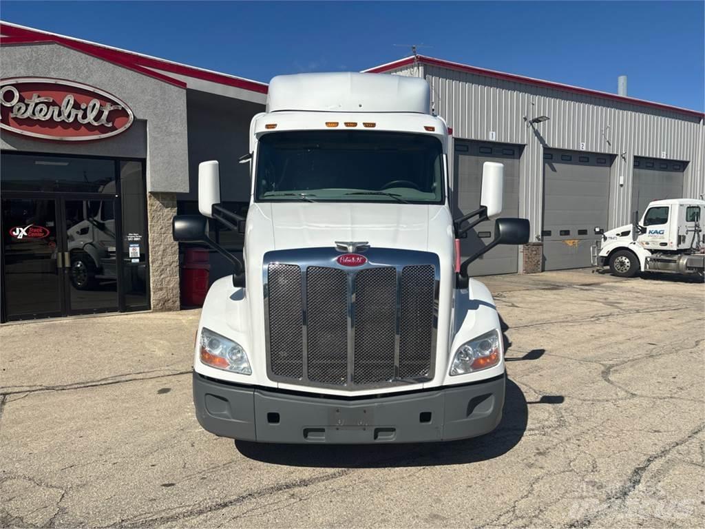 Peterbilt 579 Vilcēji