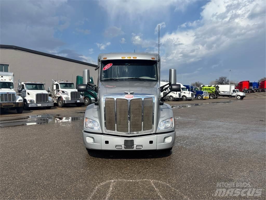 Peterbilt 579 Vilcēji