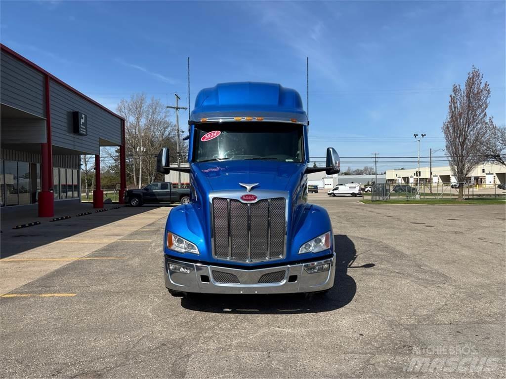 Peterbilt 579 Vilcēji