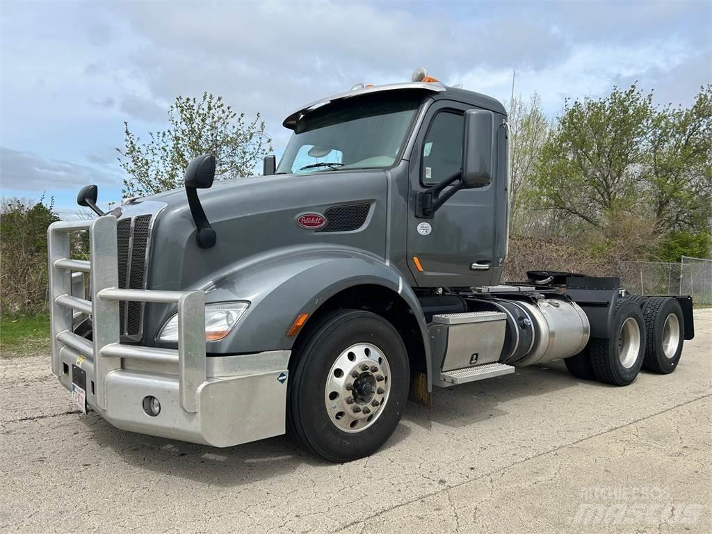 Peterbilt 579 Vilcēji