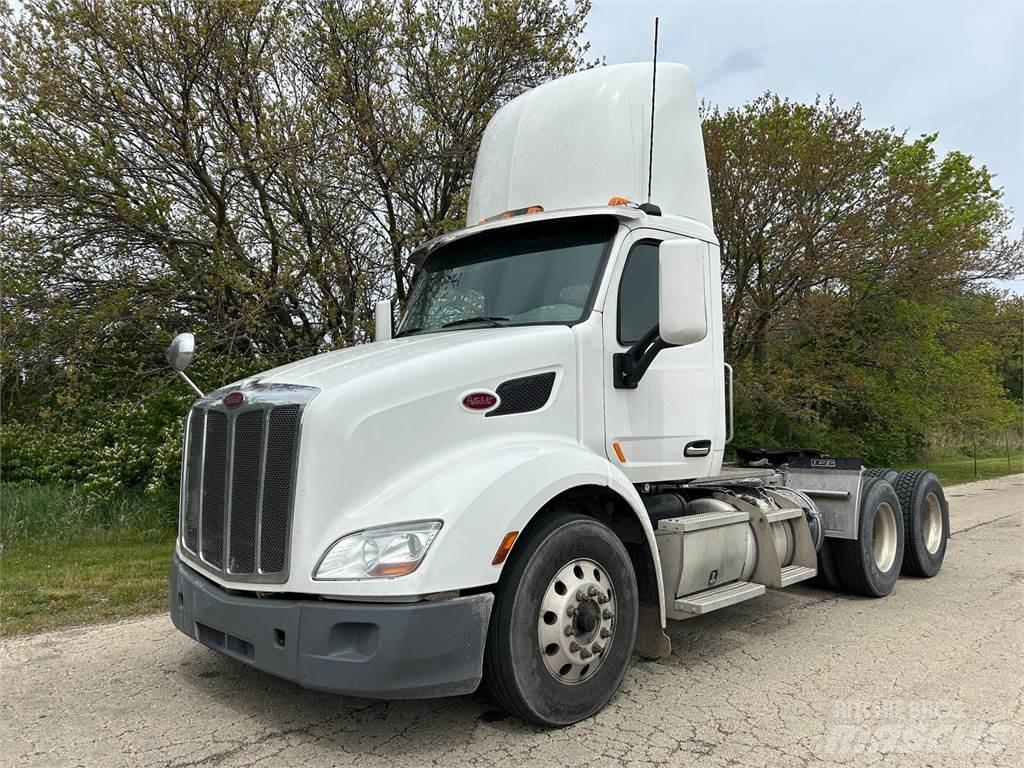 Peterbilt 579 Vilcēji