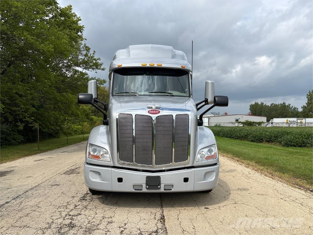 Peterbilt 579 Citi
