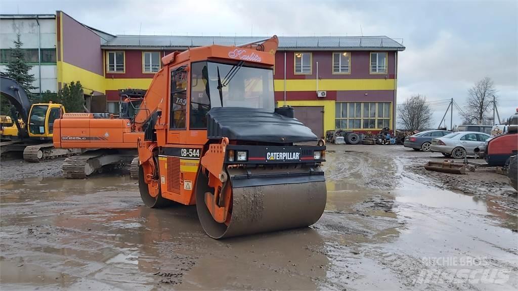 CAT CB544 Divvalču grunts veltņi