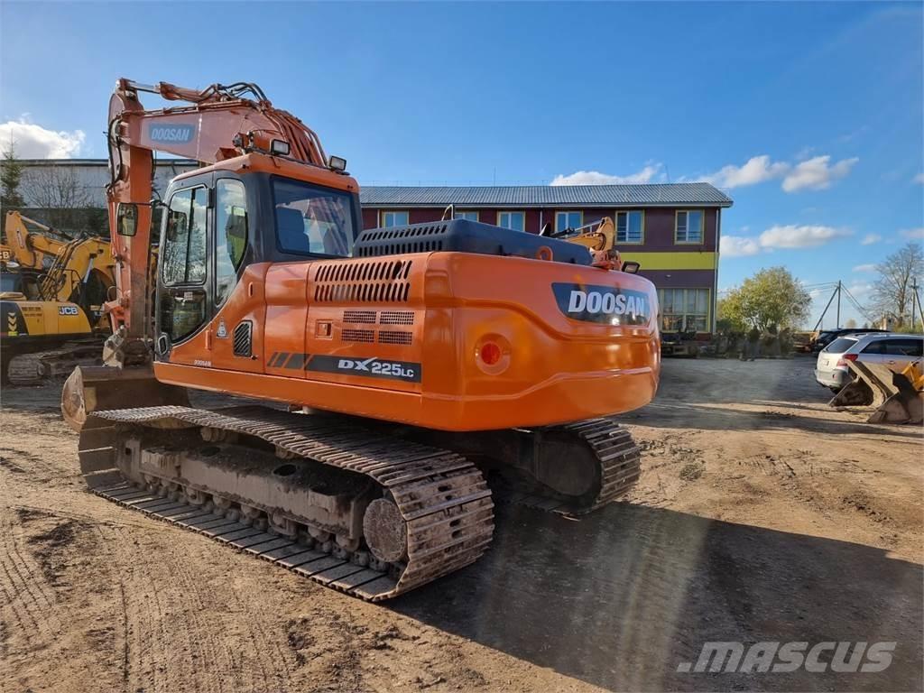 Doosan DX 225LC-3 Kāpurķēžu ekskavatori