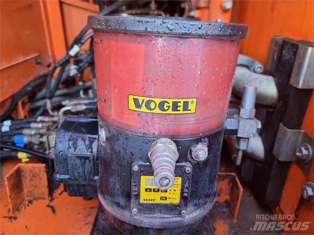 Doosan DX225LC Kāpurķēžu ekskavatori