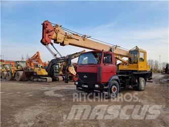 MAZ 533731 Visurgājēji celtņi