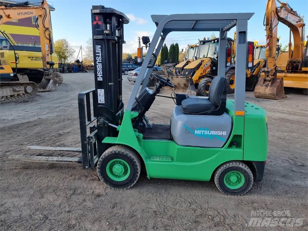 Mitsubishi FG18CAP Tehnika ar dīzeļa dzinēju