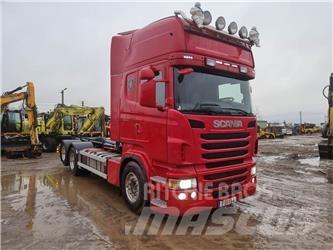 Scania R620 Treileri ar āķi