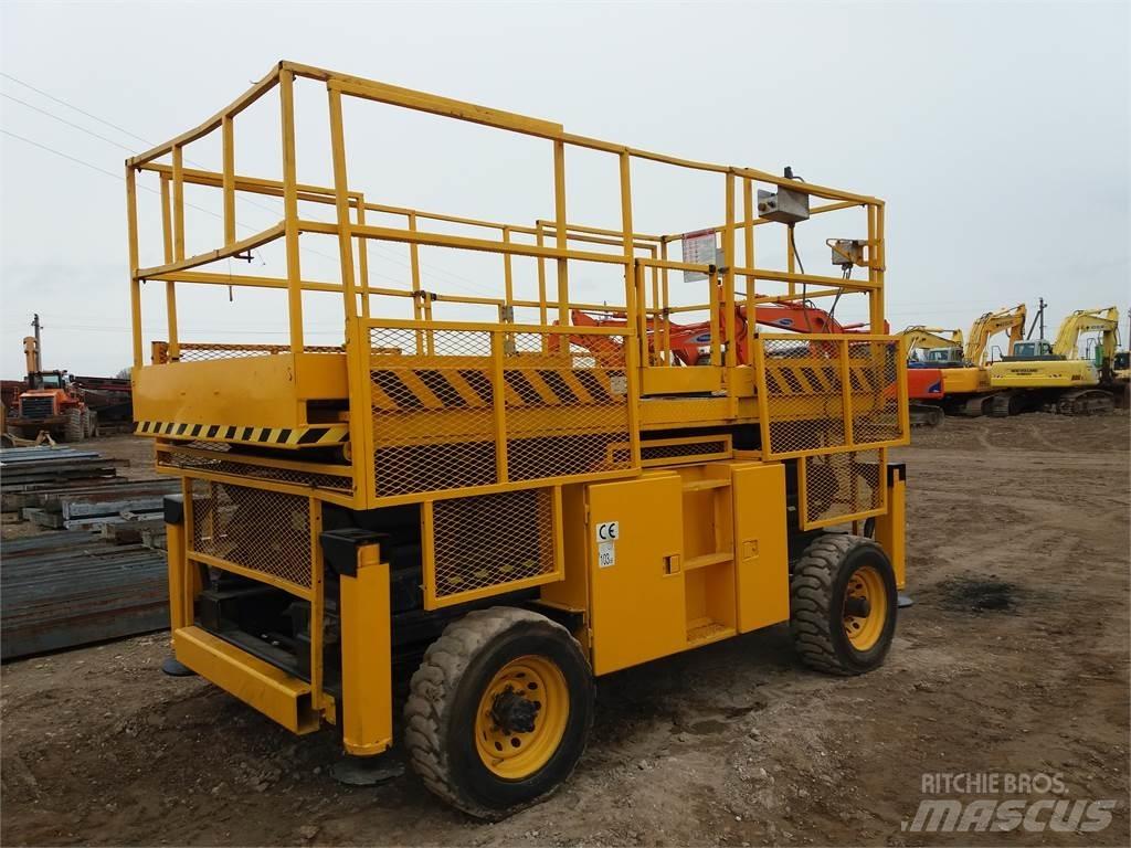 SkyJack SJ 8831 Šķerveida pacēlāji