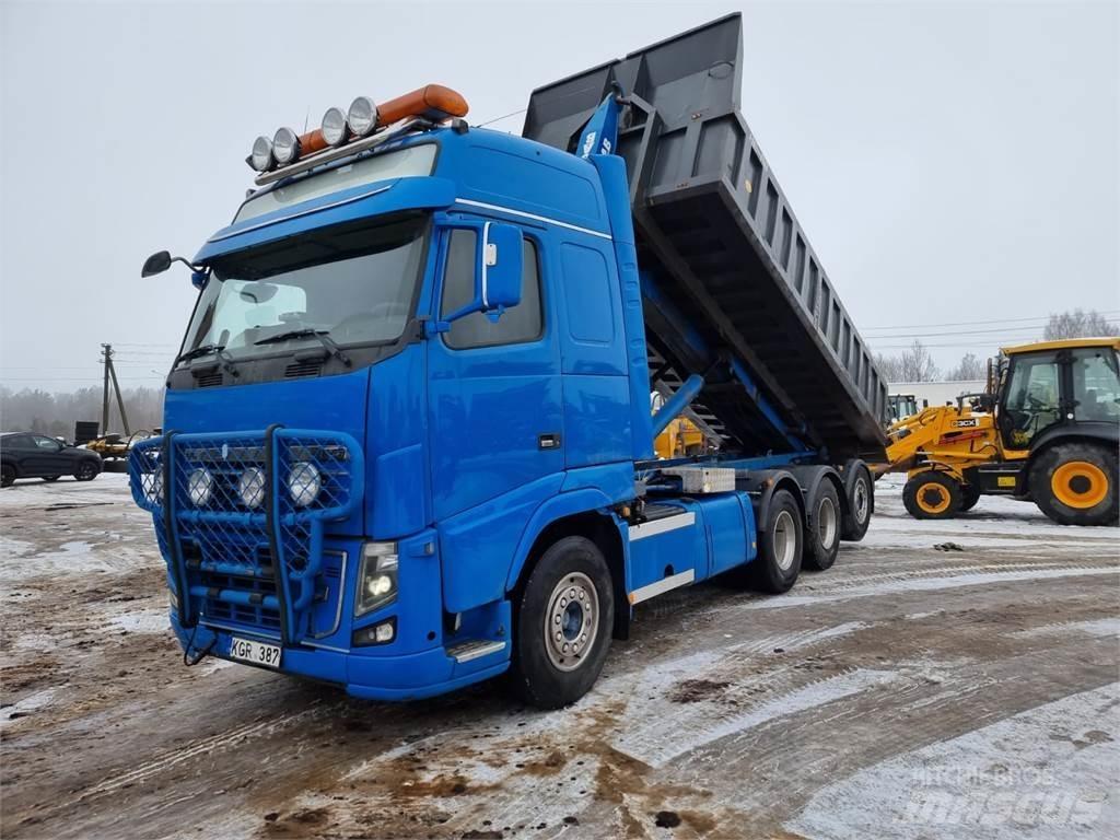 Volvo FH16 Treileri ar āķi
