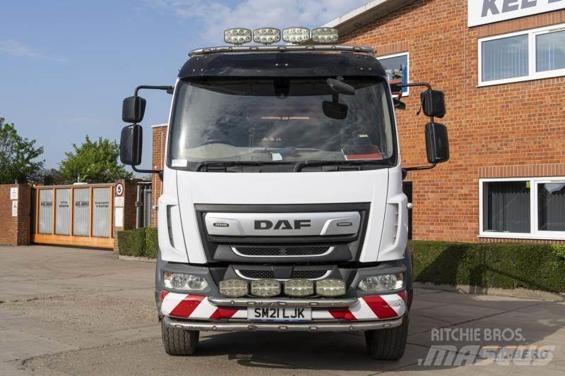 DAF  Treileri ar āķi