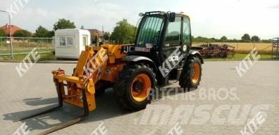 JCB 531-70 Lauksaimniecības pacēlāji