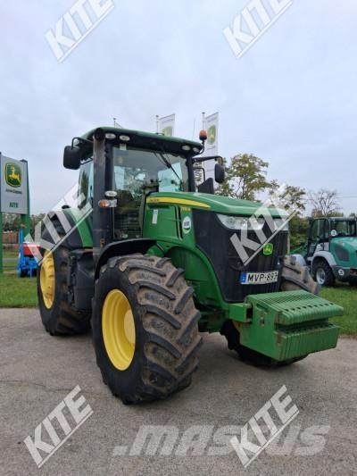 John Deere 7230R Traktori