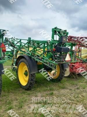 John Deere 732 Piekabināmie smidzinātāji(miglotāji)