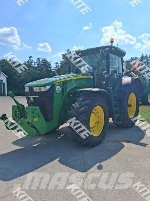 John Deere 8370R Traktori