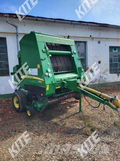 John Deere 852 Rituļu preses
