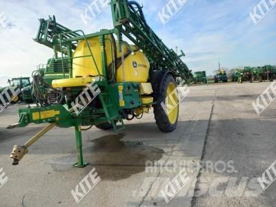 John Deere M740i Piekabināmie smidzinātāji(miglotāji)