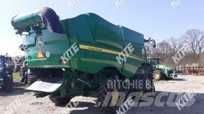 John Deere S680i 4WD Ražas novākšanas kombaini
