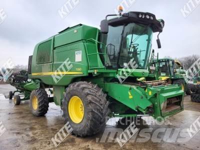 John Deere T550 2WD Ražas novākšanas kombaini