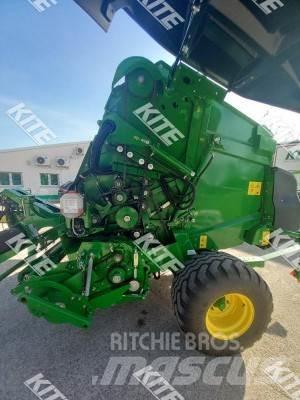 John Deere V451M Rituļu preses