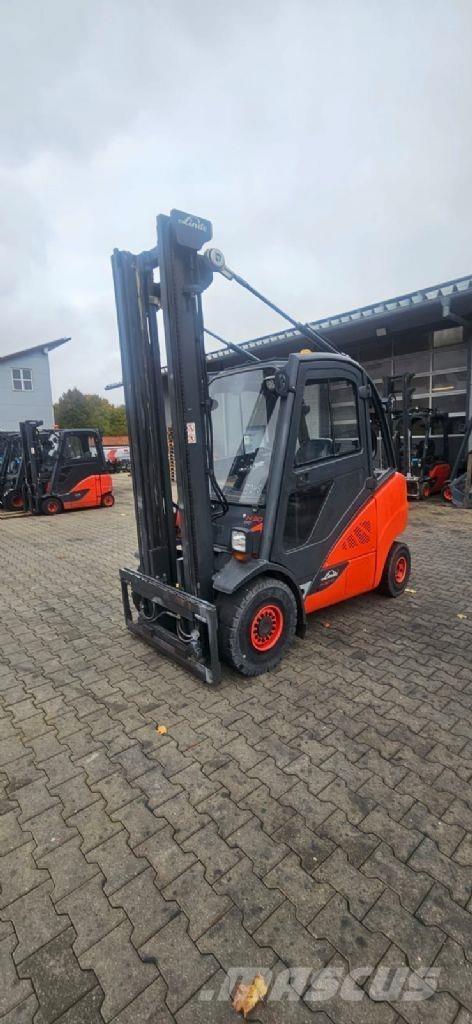 Linde H 30 D-02 Tehnika ar dīzeļa dzinēju
