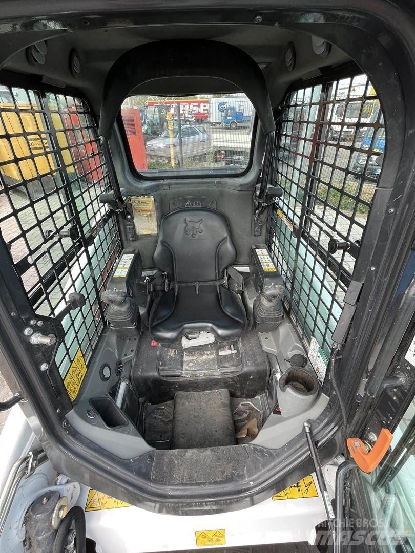 Bobcat S450 Lietoti riteņu kompaktiekrāvēji